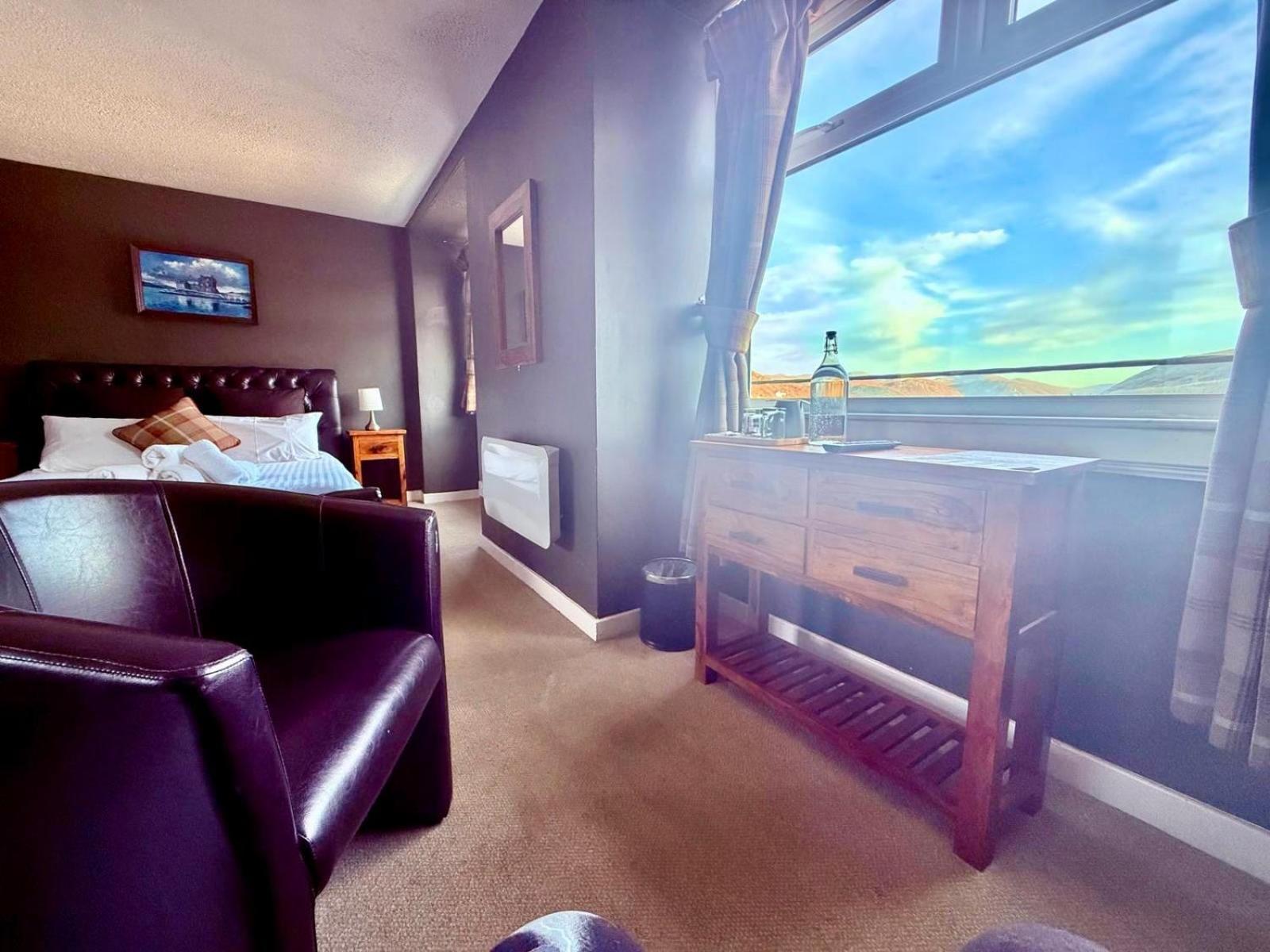 Argyll Hotel Ullapool Eksteriør bilde